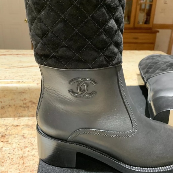 Chanel boots - Picture 2 of 5